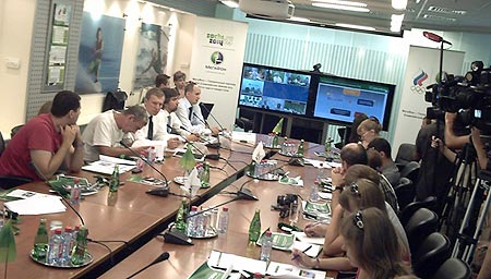 Тема мобильного мошенничества вызвала у прессы неподдельный инетерес 