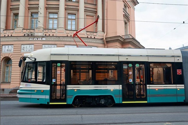 Где в Питере прокатиться на «Достоевском»? Умные трамваи на улицах города