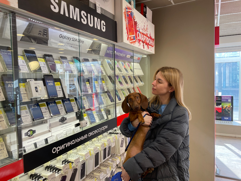 В Петербурге появились pet-friendly магазины МТС