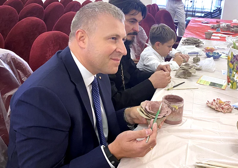 Ректор Санкт-Петербургского государственного университета телекоммуникаций им. профессора М. А. Бонч-Бруевича Руслан Киричек