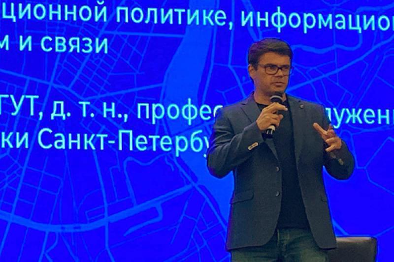 Сергей Боярский рассказал студентам в Петербурге о своём пути в политику