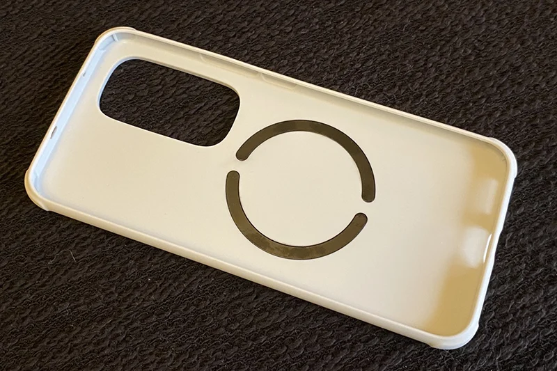 Чехол с поддержкой беспроводной зарядки смартфона