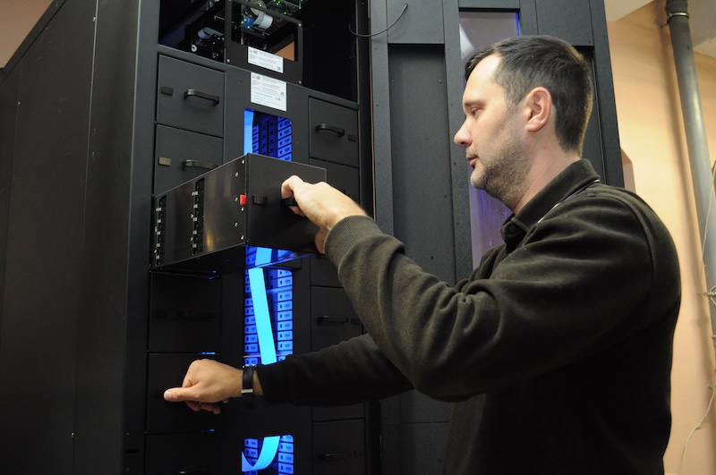 Оптический накопитель ЭЛАРобот НСМ