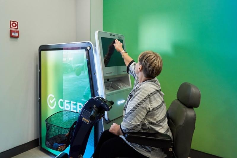 Сбер открыл отделение для людей с ментальными особенностями в Санкт-Петербурге