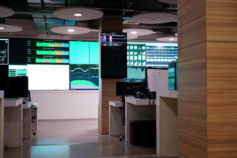 Единый центр управления сетью (ЕЦУС) МегаФона в Петербурге