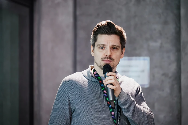 Старший дата-инженер Авито Павел Болдырев