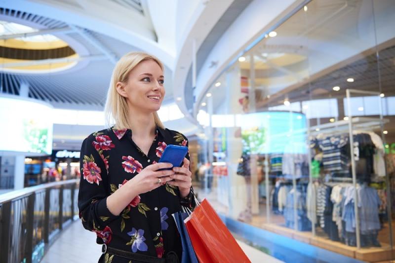 Билайн усилил сеть 4G внутри ТРК «Голливуд» на Пионерской