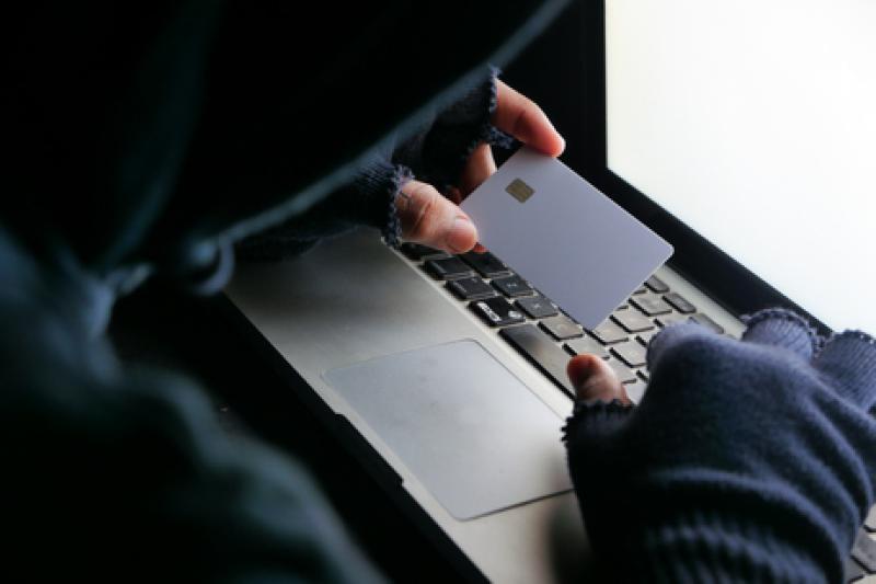 Решение на базе ИИ поможет оградить пожилых петербуржцев от мошенников