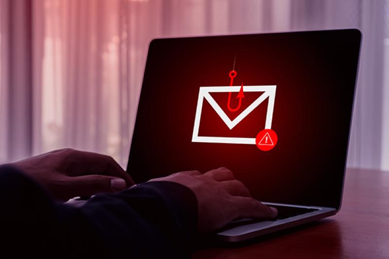 UserGate Factor предупреждает: мошенники рассылают фальшивые налоговые уведомления от лица ФНС