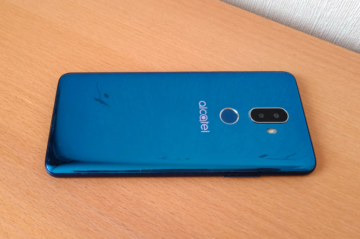 Alcatel 3v. Обзор смартфона