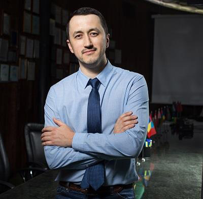Руководитель направления развития бизнеса департамента облачных технологий ГК Softline Динар Гарипов